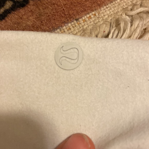 Lululemon pants - Picture 5 of 5